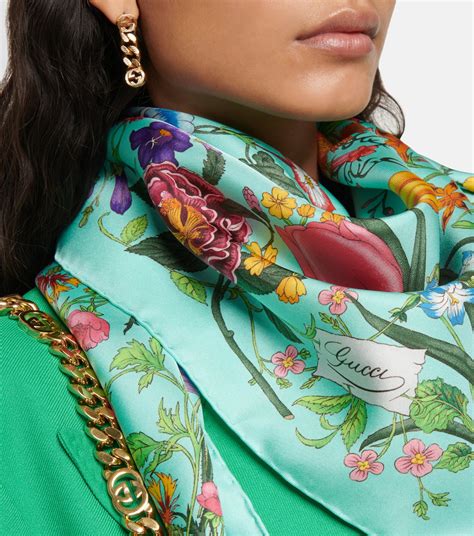 gucci short silk scarf
